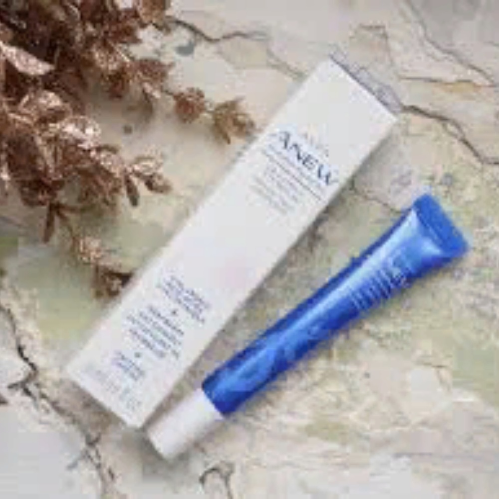 AVON HYDRA FUSION De-Puffing Eye Serum